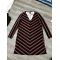 Đầm Thun Rayon Cát F21 Sọc Đen Đỏ Cổ Tim Nút Trước Dài Tay - 1037